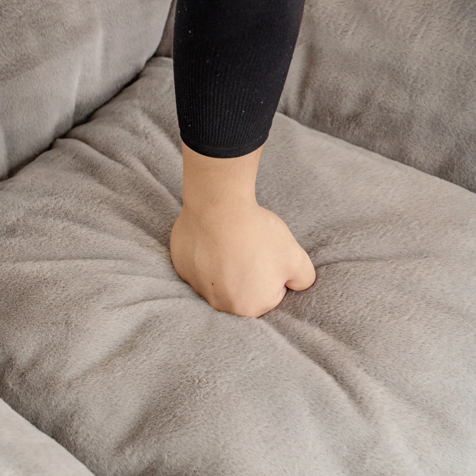 Soft Tufted Foam Bean Bag Chair with Faux Fur Cover